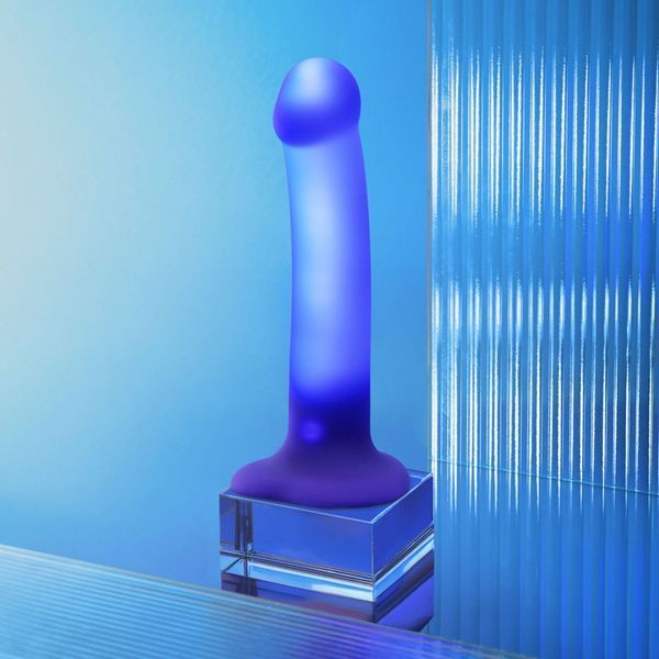 Светящийся дилдо Strap-On-Me Glow-LED Dildo Purple - M SX2851 фото